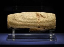 БИБЛИЯТА: В началото и Изход (канал История)