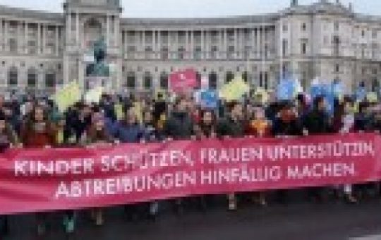 Църквите в Австрия реагират срещу закон за евтаназията