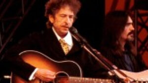 Легендата Боб Дилън за спасението и проклятието