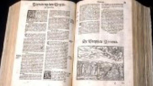 Библията на Лутер най-продавана в Германия